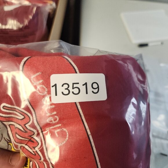 St Louis Cardinals Shirt Extra Large Rally Squirrel Glennon Short Sleeve MLB Red - Picture 9 of 9